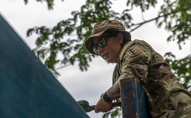Salaknib 25 | Clay, mud, concrete: an artist’s path to engineering