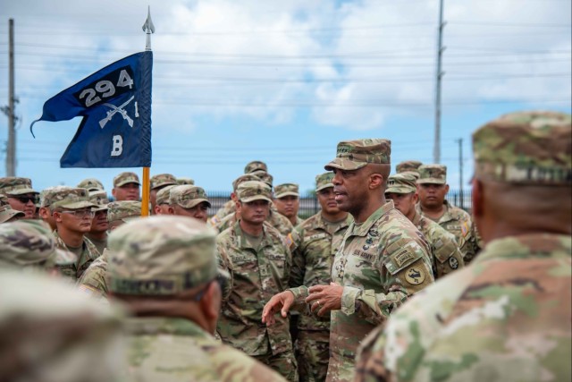 USARPAC Gen Clark presents the Alexander Hamilton Award to Team Binadu with Guam Army National Guard