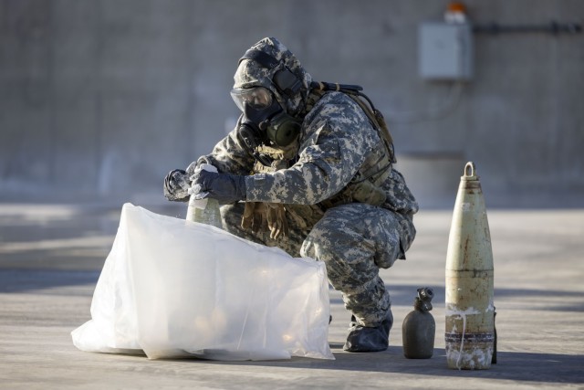 U.S. Army Soldiers from 4th Battalion, 5th Special Forces Group (Airborne), conducts leak, seal, pack (LSP) on leaking chemical munitions during their external evaluation at Dugway Proving Grounds, Utah, on Nov. 14, 2024. The exercise is a...