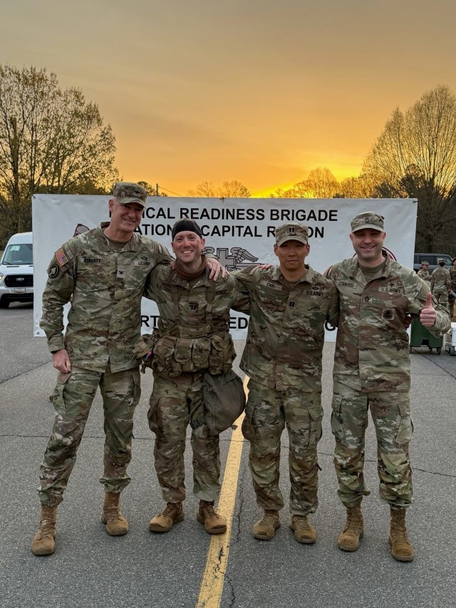 Four DHA R&D-MRDC Soldiers Earn the Coveted Expert Field Medical Badge