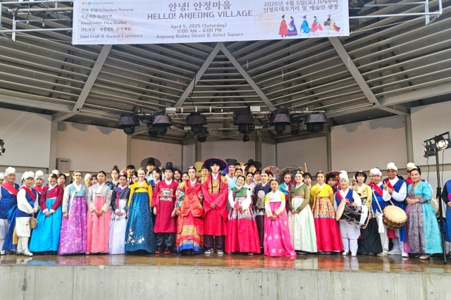 American, Korean students don hanboks on the catwalk