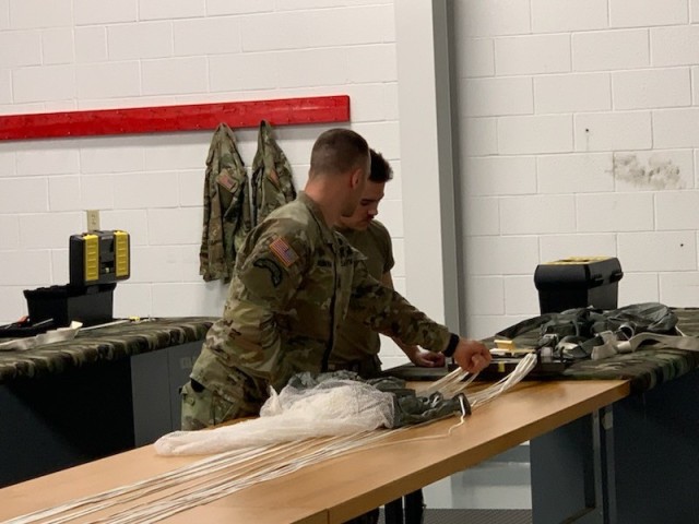 ADRST’s NCOIC SFC Runyan assists and mentors a Soldier from the 165th Rigger Support Team located at Dobbins Air Reserve Base, Marietta, GA.