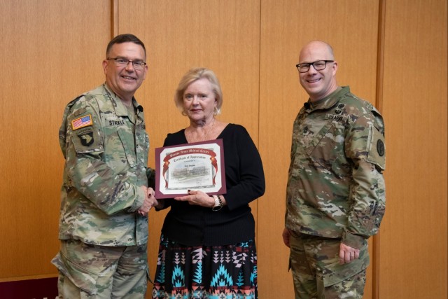 BAMC recognizes exceptional service of volunteers