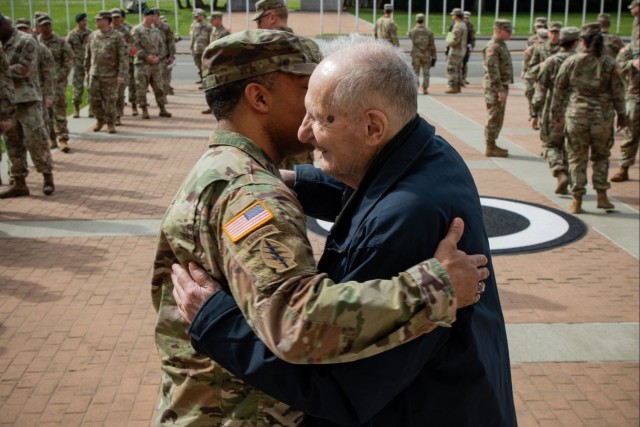 I Corps Honors CW5 (Ret.) Fried