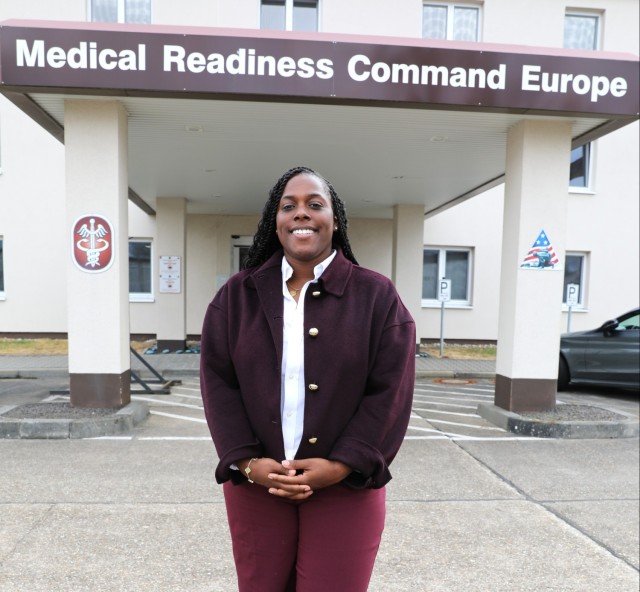 Medical Readiness Command, Europe Civilian Employee Awarded the Lt. Col. Karen Wagner Leadership Award