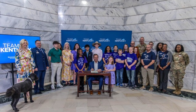 Fort Knox Youth of the Year Arianna Leon; Junior Youth of the Year Hailey Bagley and School Age Center Emerging Youth of the Year Charlie Pegues represent Fort Knox during a Team Kentucky update at the State Capitol Rotunda in Frankfort, Kentucky,...