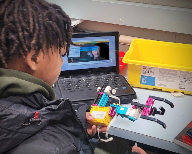 DoDEA Fort Knox Schools Empower Students Through Robotics and Coding