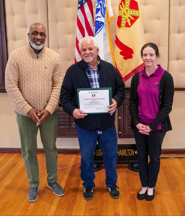 Fort Hamilton Recognizes Outstanding Employees at Quarterly Awards Ceremony