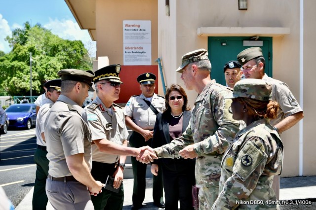 Honduran Minister of Defense Visits Fort Buchanan