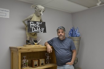 Arts and Crafts Center looking for volunteers