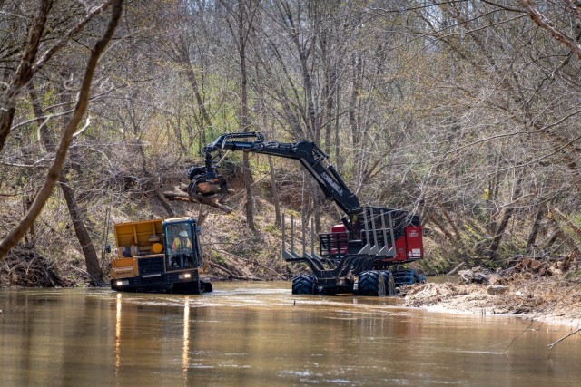 USACE Kicks Off Waterway Debris Removal in Gaston County, N.C.