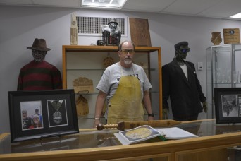 Volunteer making a difference at Arts and Crafts