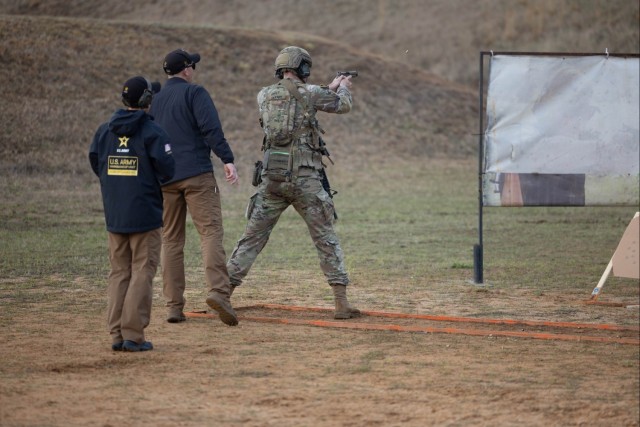 1st Lt. Brian M. O’Leary (right)