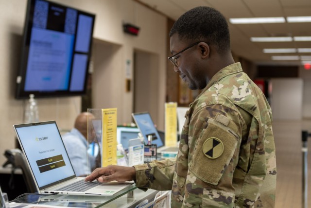 JBLM queuing software increases efficiency