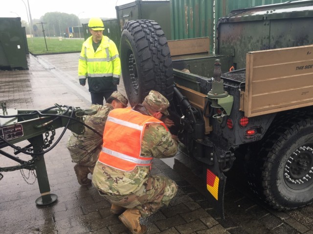 With DEFENDER 25 ‘in the cross hairs’ APS-2 blood support detachment issued at Dülmen