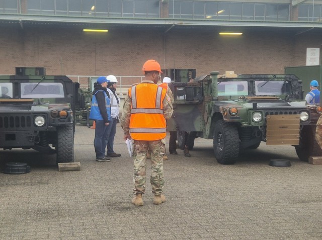 With DEFENDER 25 ‘in the cross hairs’ APS-2 blood support detachment issued at Dülmen