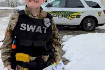 Fort Knox boy, cop connect over shared passion for emergency services