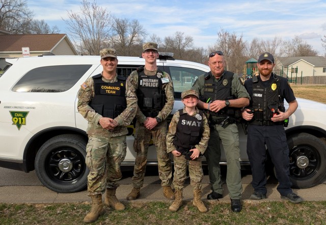 Fort Knox boy, cop connect over shared passion for emergency services