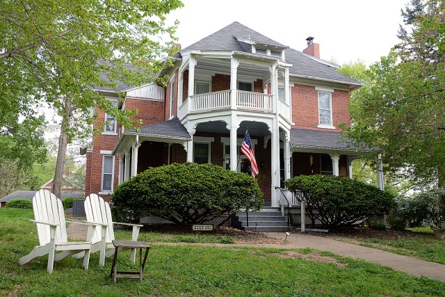 The Henry Leavenworth House at 612 Grant Ave. will be featured on the Historic Homes Tour May 10, 2025, at Fort Leavenworth, Kansas. Photo by Prudence Siebert/Fort Leavenworth Lamp