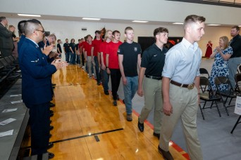 Community honors high school seniors for choosing path of selfless service