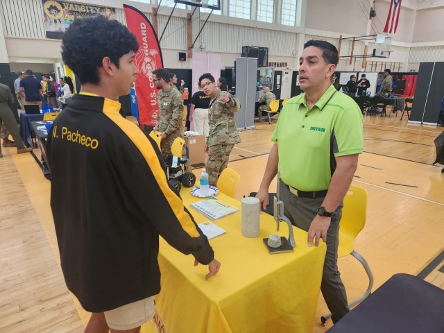 Fort Buchanan&#39;s Antilles High School Empowers Students for Future Success