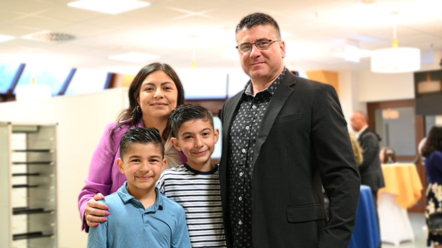 Liliana Wright, American Forces Network (AFN) Europe broadcaster and volunteer, was recognized as a Family Member Volunteer of the Year nominee during the USAG Rheinland-Pfalz Volunteer Recognition Ceremony at Sembach Kaserne, April 25. Wright...
