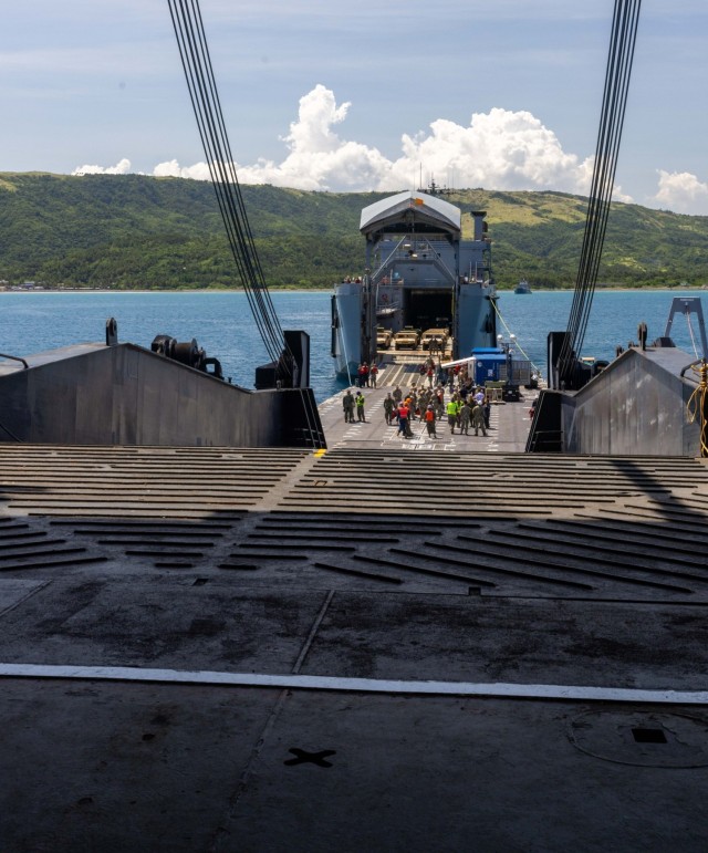 Salaknib 25 | Distinguished Visitors Receive Tour of Combined Joint Logistics Over the Shore