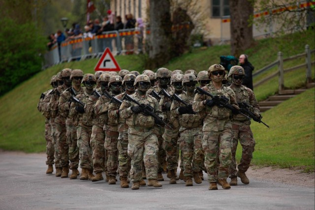 Task Force Iron celebrates Day of the Restoration of Latvian Independence with NATO Allies