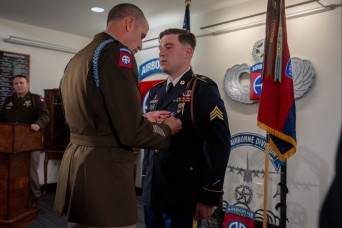 82nd Airborne Division medic receives Soldier's Medal