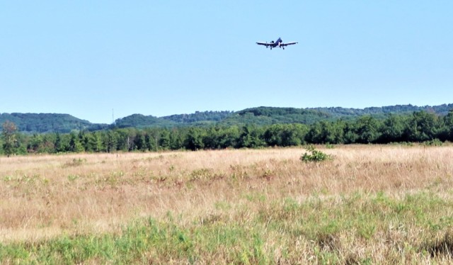 An Air Force pilot guides an A-10C Thunderbolt II aircraft to a landing at Fort McCoy, Wis., on Sept. 14, 2023, as part of training operations at installation. Several A-10s completed taking off and landing at Young Air Assault Strip on South Post...
