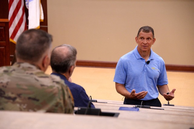 AER CEO Visits Fort Leavenworth