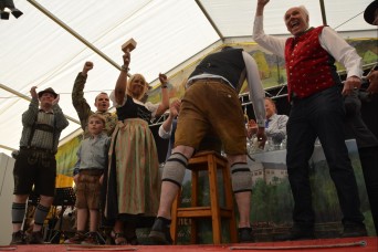 Germans, Americans celebrate long partnership, friendship at Hohenfels Volksfest