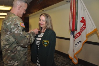 4ID, Fort Carson inducts Good Neighbor
