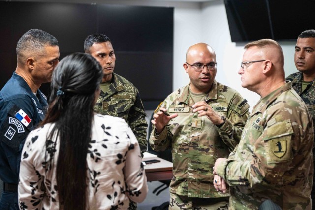 Missouri Guard, Panama Share Knowledge in Bilateral Training