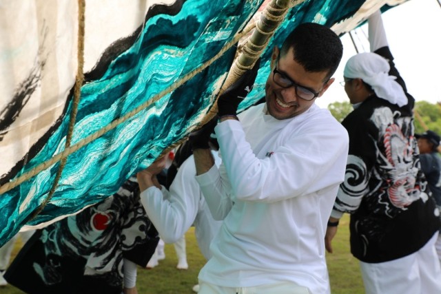 Camp Zama leadership, volunteers support Japanese cultural tradition of giant kites