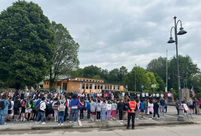 American and Italian fifth graders share student exchange experiences
