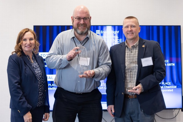 Redstone Arsenal receives two Tennessee Valley Authority EnergyRight Top Performer Awards, a second-place award for total energy savings and a second-place award for total carbon reduction. From left are Monika Beckner, TVA vice president of...