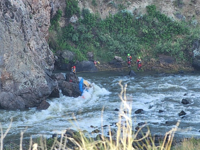 Idaho Army National Guard, Boise Fire Department conduct water rescue