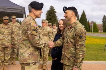 CSM Mobar Bids Farewell to America’s First Corps in JBLM Ceremony