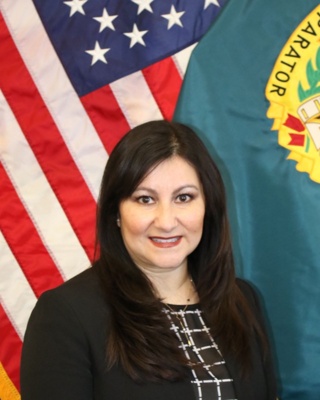 Maria Baskovic, Contract Specialist from Army Contracting Command - Rock Island&#39;s Information Technology Directorate