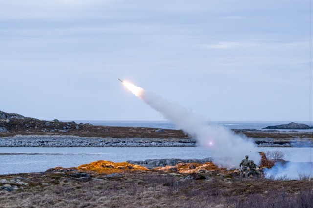 5-4 ADAR Supports Formidable Shield 25 (May 09)