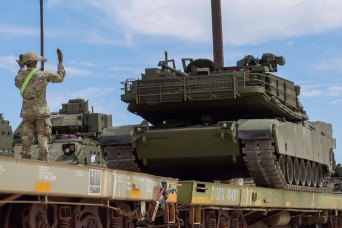 Texas tanks bound for Army's 250th Birthday Parade in DC