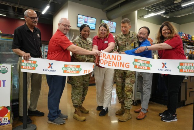 Hunt Brothers Pizza comes to Meade