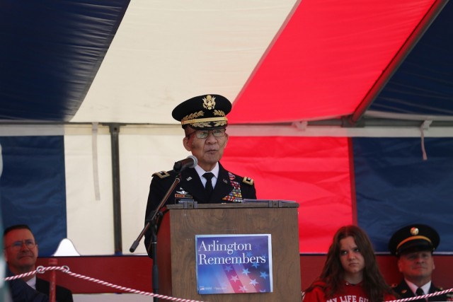 Chicagoland Soldiers and veterans honor the fallen during local Memorial Day parade