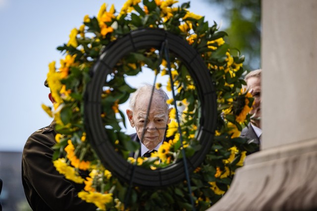 Old Grads of all ages, friends and family gathered at Thayer Statue to lay the Wreath during the 2025 Thayer Wreath Laying Ceremony on May 20 during graduation week at the U.S. Military Academy. Following this, the crowd gathered at The Plain to...