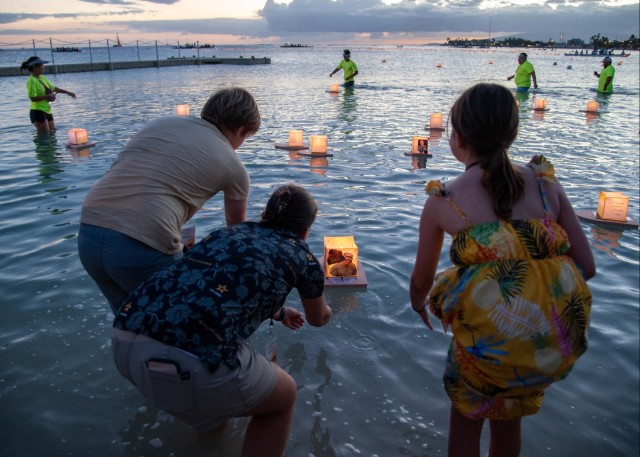 27th Annual Shinnyo Lantern Floating Ceremony Unites Community in Remembrance at Ala Moana Beach