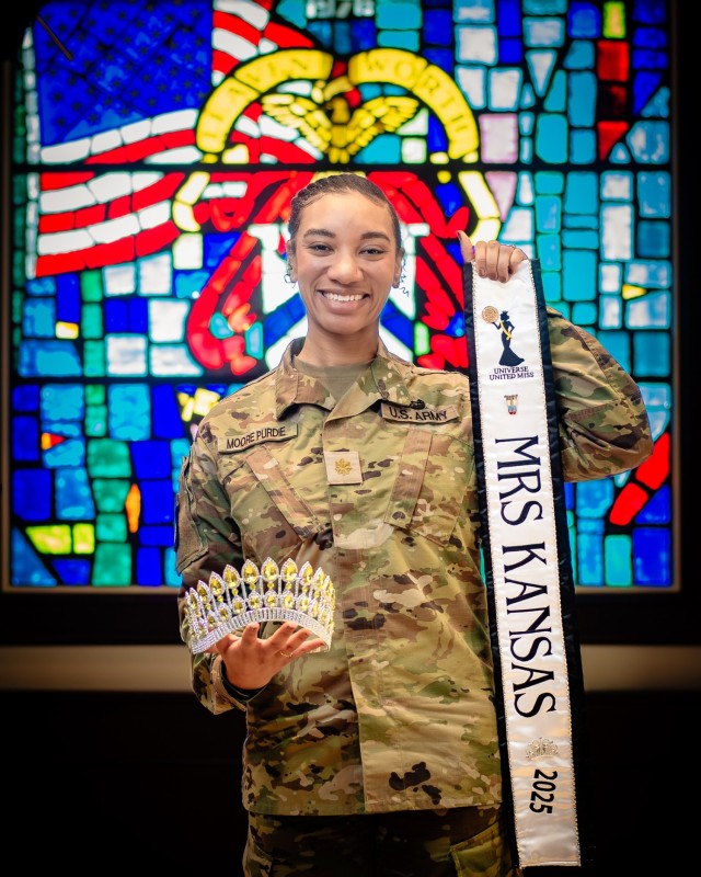 Command and General Staff College student multiplies service through pageants