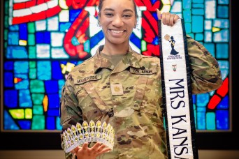 Command and General Staff College student multiplies service through pageants