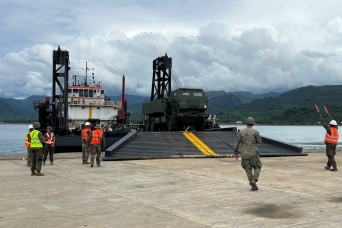 US Army demonstrates multi-modal mobility of HIMARS in support of Salaknib 25