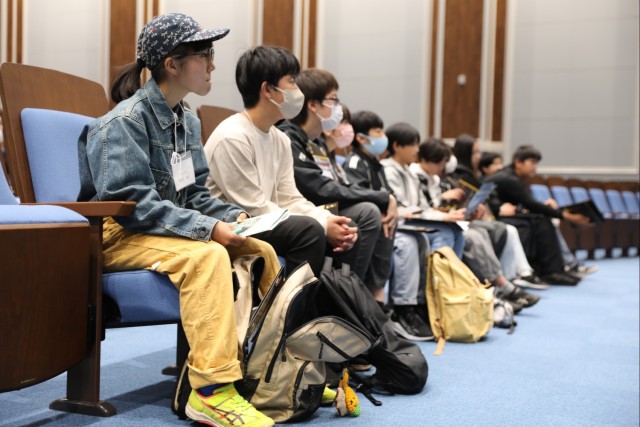 Local future leaders build partnerships while learning about USAG Japan mission